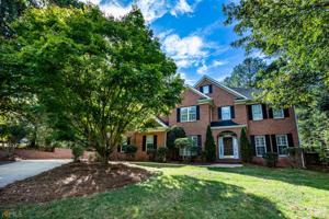 1009 Riverside Drive