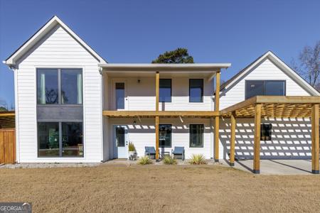 921 Pine Circle