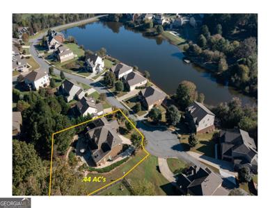 232 Waters Lake Drive, Woodstock GA 30188