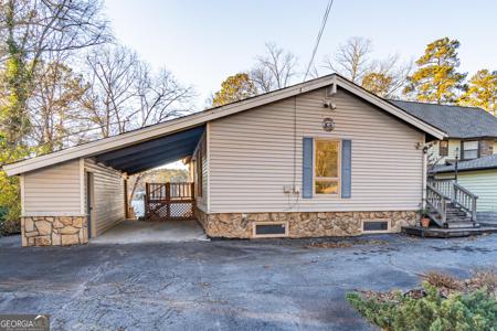 8704 Lake Drive, Snellville GA 30039