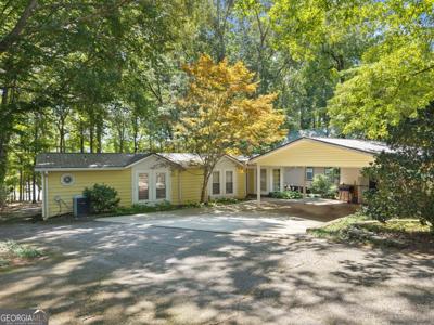 878 Lakeshore Road, Martin GA 30557