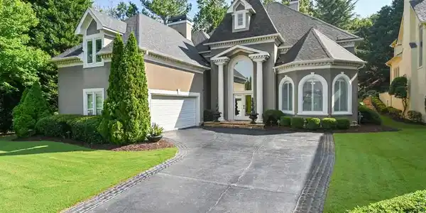 1020 Greatwood Mnr