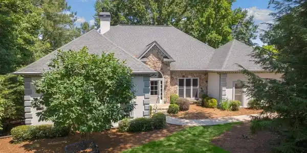 1910 Seven Seas Court