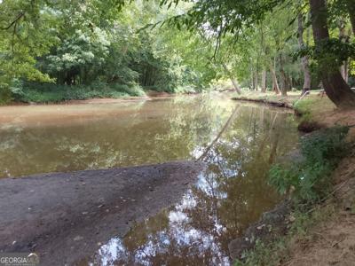 105 Flatrock Court, Eatonton GA 31024