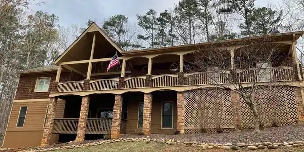 949 Tamarack Drive
