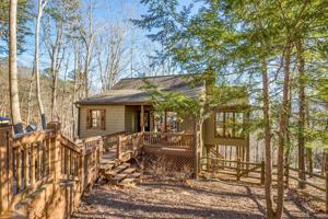 229 Teaberry Lane