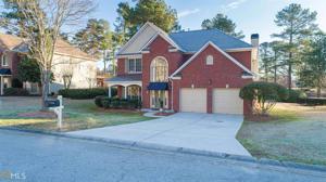 2811 Stillwater Dr