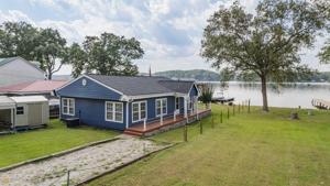 268 Lakeshore Drive