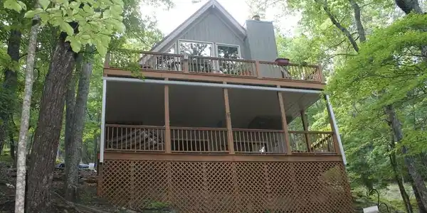 330 Little Hendricks Mtn Cir
