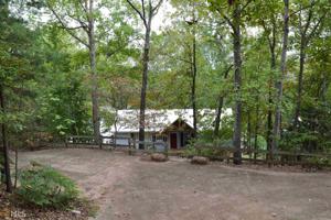 810 County Rd 247