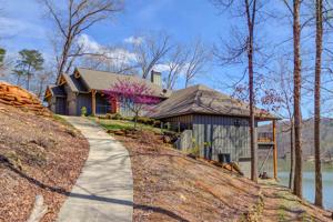106 Lakemont Rd