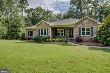 534 Harbour Shores Drive, Jackson GA 30233