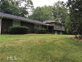901 Oakdale Rd