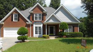 305 Lismore Ter