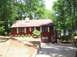 439 Chase Landing Dr