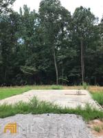 82 Pioneer Trail