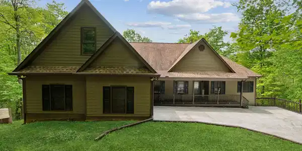 1556 Little Pine Mountain Road