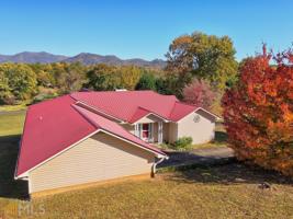 1613 Cedar Cliff Road