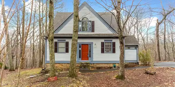 225 Grandview Trl