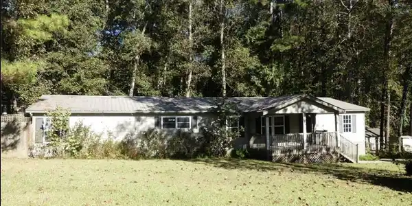 7012 Blueberry Ridge SE, Acworth GA 30102