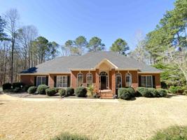 507 Riverside Dr
