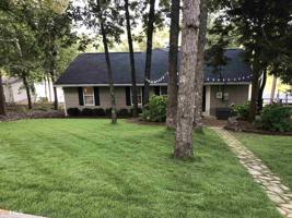 711 Lee Rd 361
