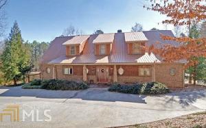 2769 Holcomb Dr