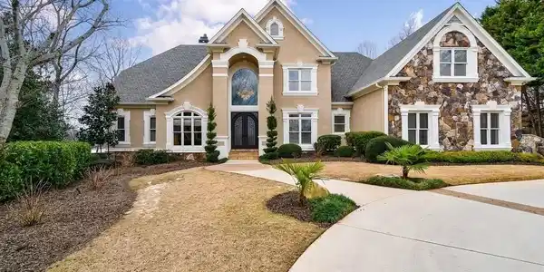 2350 Blackheath Trce