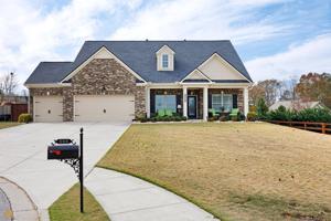 300 Steeles Way
