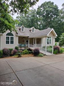 427 Raven RD