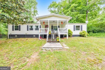 4368 Clark Circle SE, Acworth GA 30102
