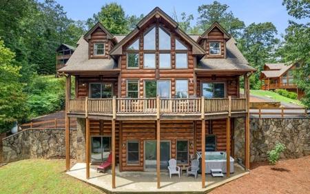 203 Deerfield Lane