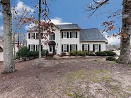 1101 Hunters Glen Dr