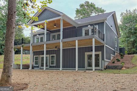 546 Lindy Lane