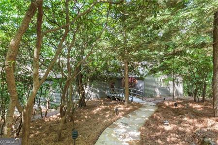26 Laughing Fox Knoll
