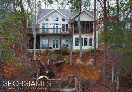 556 Hazelwood Point