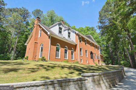 3712 Howell Wood Trail