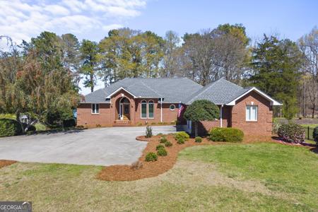 424 Capri Point, Lavonia GA 30553