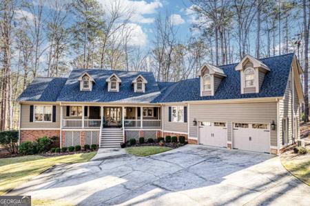1021 Maddux Lane