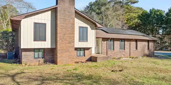588 Estatohe Circle, Toccoa GA 30577