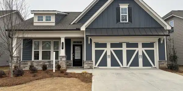 1467 Bluffs Ridge Way