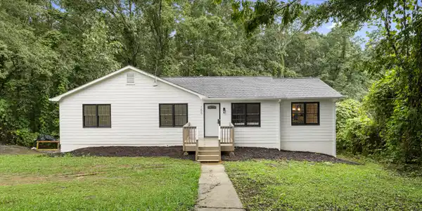 160 Pine Grove Drive, Canton GA 30114