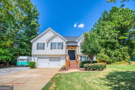 123 Falcon Way SE