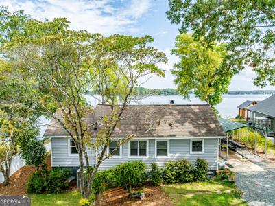 132 Spurgeon Drive SE