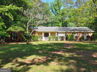 108 Cedar Creek Court, Lagrange GA 30240