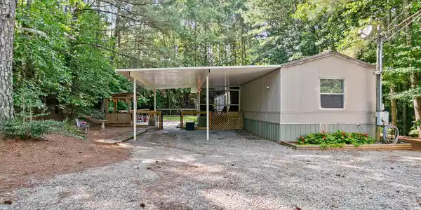 5002 Bee Tree Road SE, Acworth GA 30102