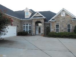 905 Champions Way
