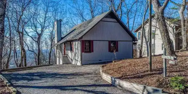 127 Starcross Lane