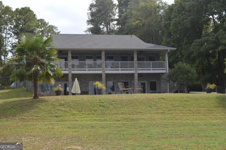 106 Lakeview Circle