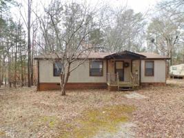 2495 Pine Ridge Dr
